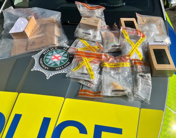 Items seized during Portadown searches 20.09.23