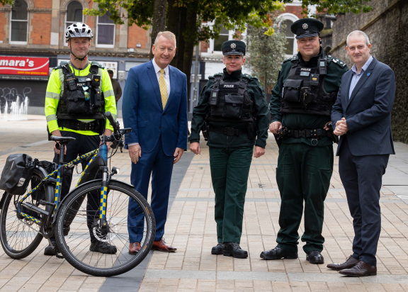 Left to right: Constable Bannon, Inspector Gahan and Chief Inspector Yvonne McManus with Jim Roddy, City Centre Manager, and Chair of Derry and Strabane PCSP Councillor Martin Reilly.